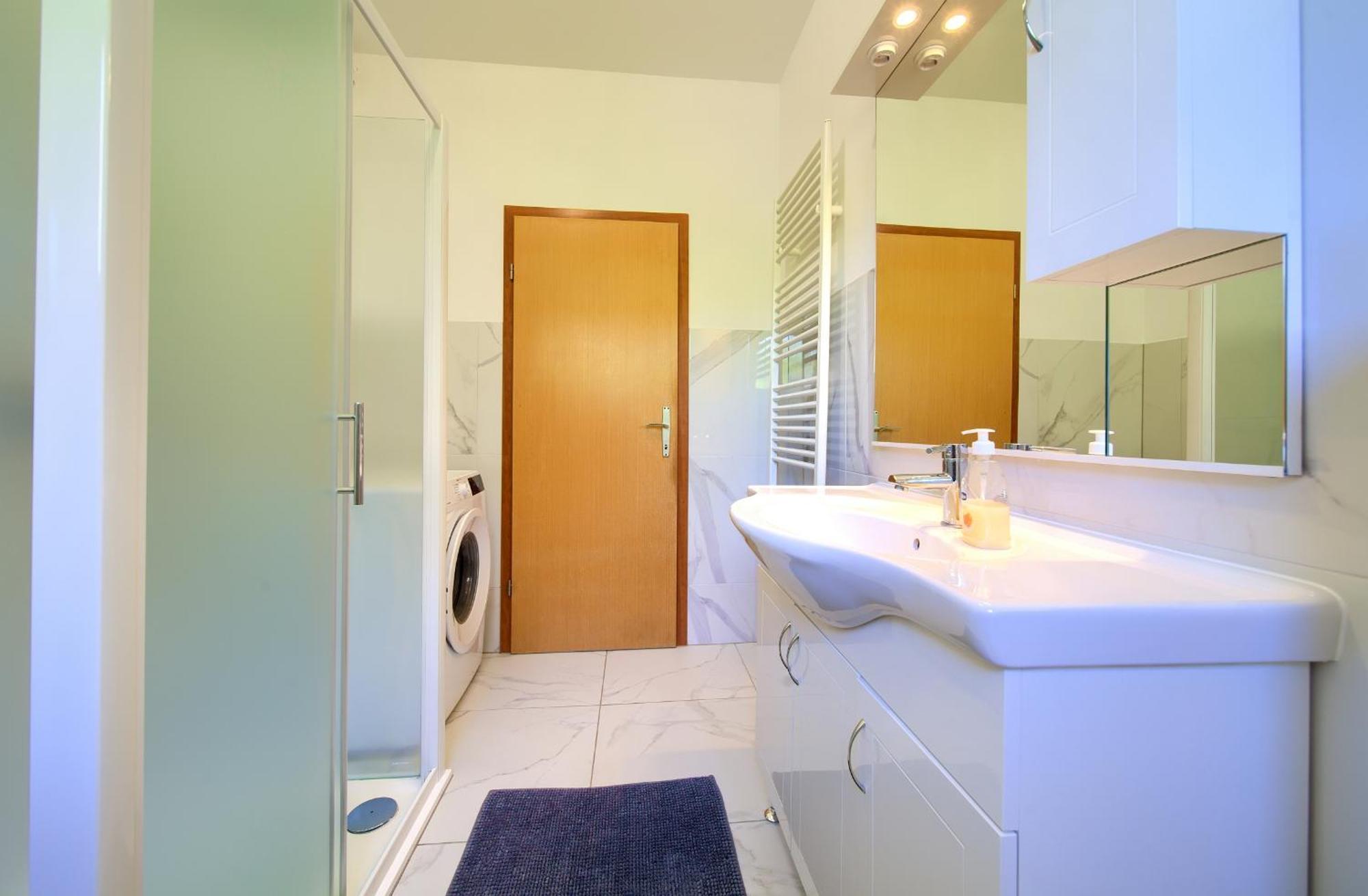 Apartment Bazina - Airconditioning, Parking, 500M From The Beach Krk Town Exteriör bild